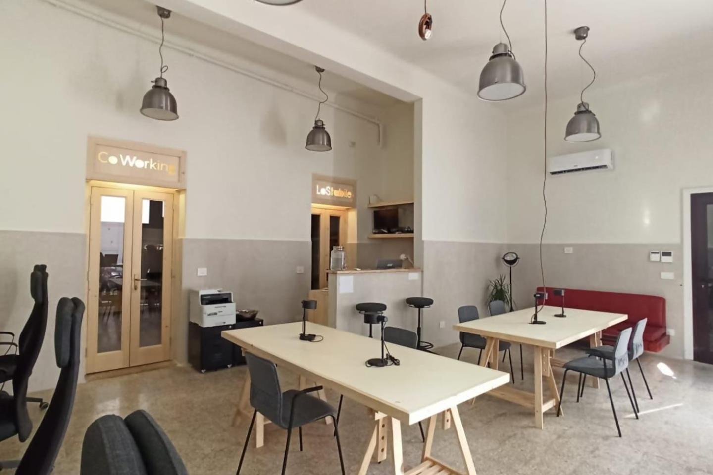 Lostabile Guesthouse & Coworking Bari Kültér fotó
