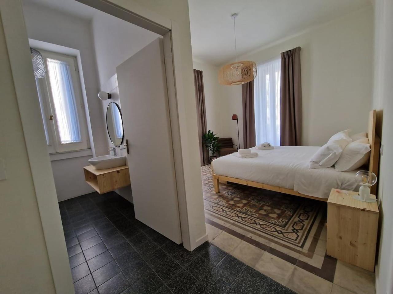 Lostabile Guesthouse & Coworking Bari Kültér fotó