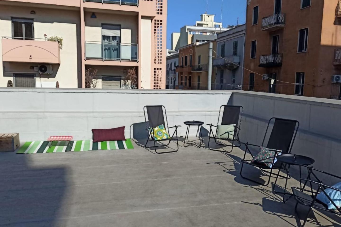 Lostabile Guesthouse & Coworking Bari Kültér fotó