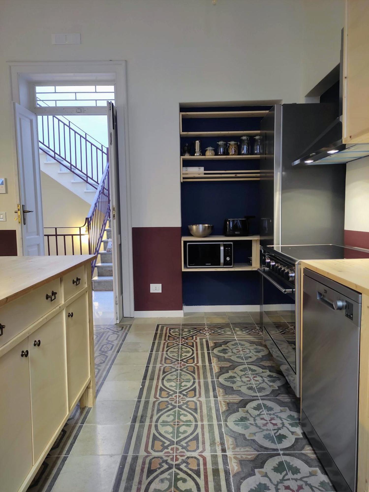 Lostabile Guesthouse & Coworking Bari Kültér fotó