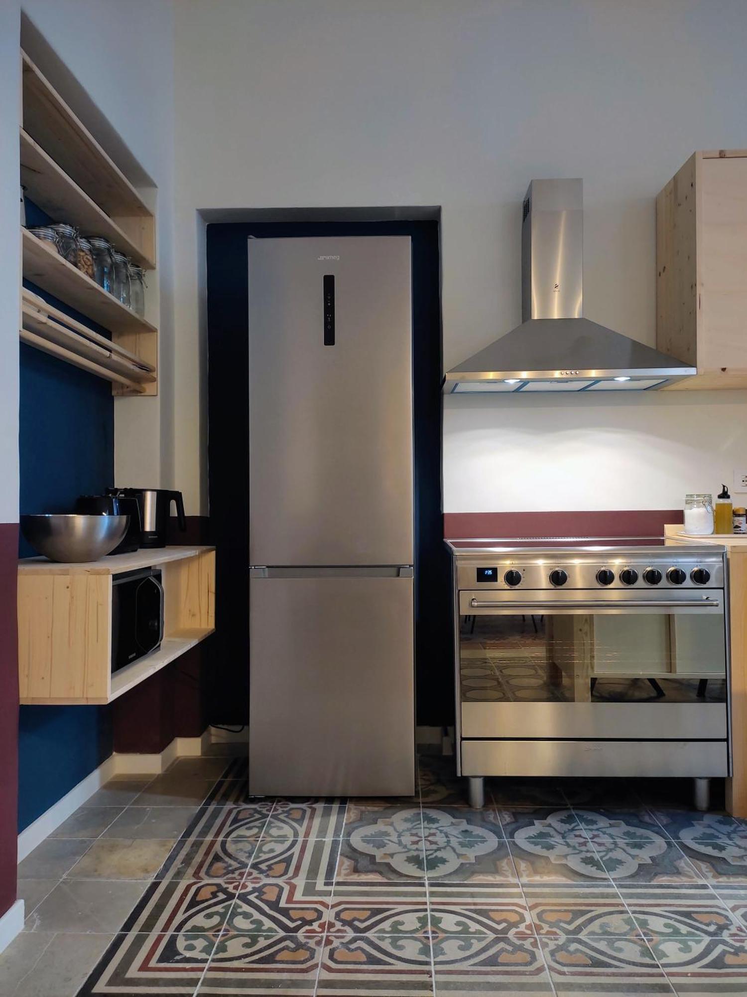 Lostabile Guesthouse & Coworking Bari Kültér fotó